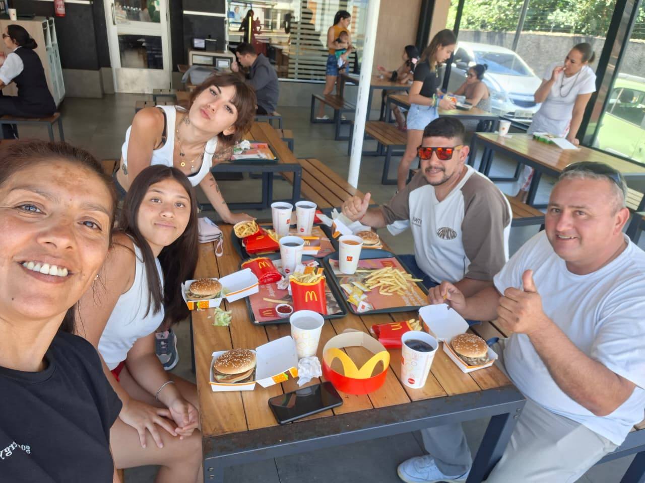 Leonardo y familia